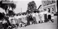 szeszgyar elott 1950 korul ( vasarnap delutan a d gy uton )